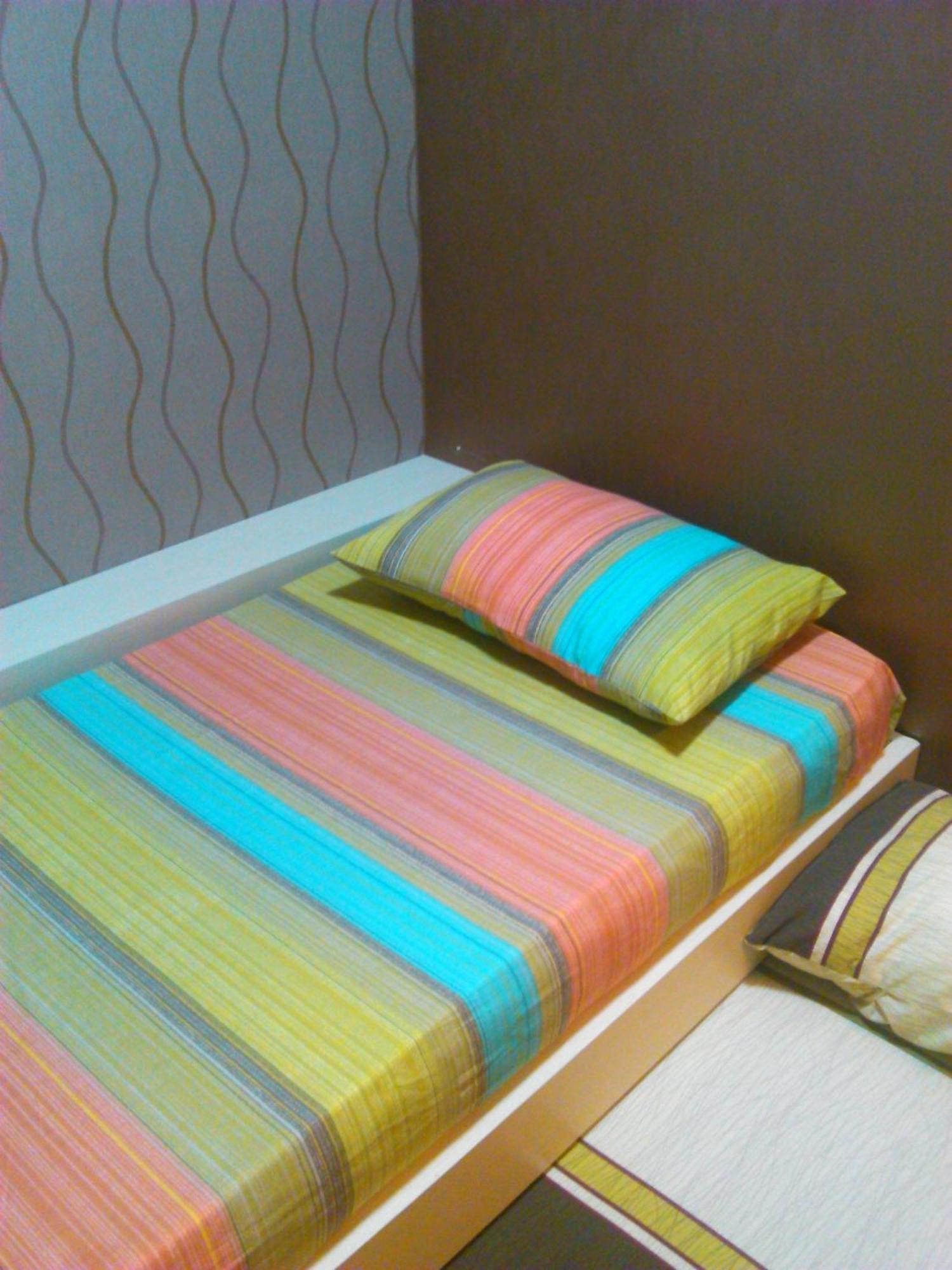 Apartment The Suites Metro By Yudis Bandung Quarto foto